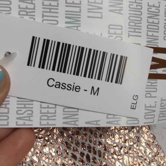 White and gold LuLaRoe pencil skirt!! - Picture 4 of 7